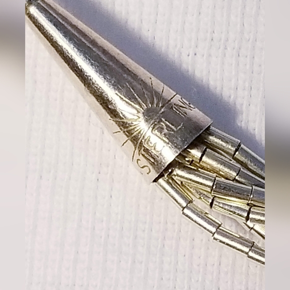 EUC Liquid silver necklace with diamond pattern, vintage, 18in with 4.5in drop - Picture 6 of 6